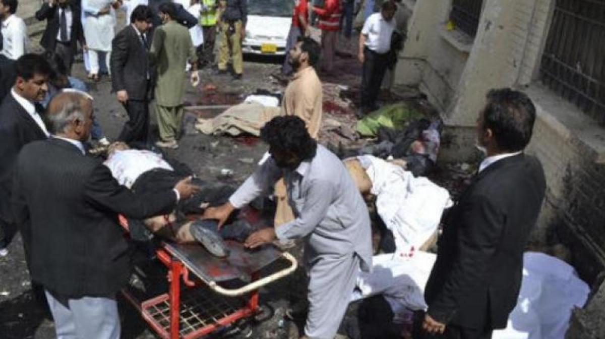 25 killed, 50 injured in market blast in Paks Kurram agency